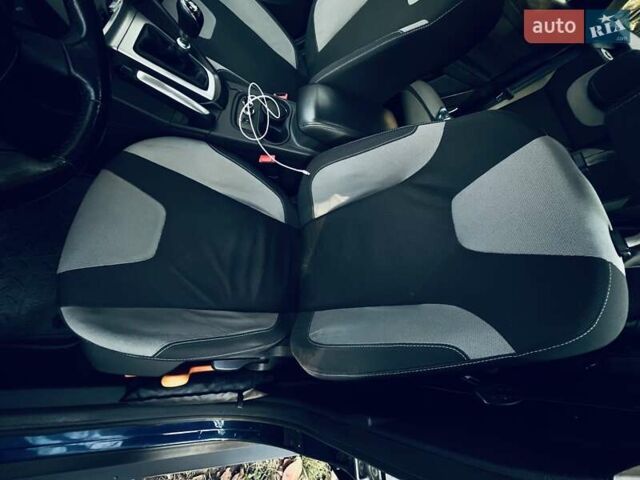 Форд Фокус 2012 у Львові на Automoto.ua Синій Форд Фокус, об'ємом двигуна 1.6 л та пробігом 249 тис. км за 7800 $, фото 28 на Automoto.ua