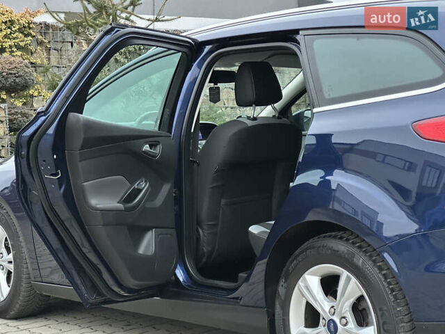 Синій Форд Фокус, об'ємом двигуна 1.6 л та пробігом 235 тис. км за 7699 $, фото 38 на Automoto.ua