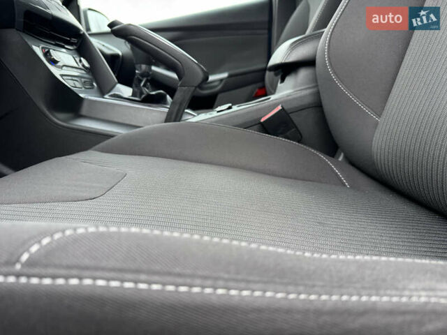 Синий Форд Фокус, объемом двигателя 1.6 л и пробегом 195 тыс. км за 7699 $, фото 39 на Automoto.ua