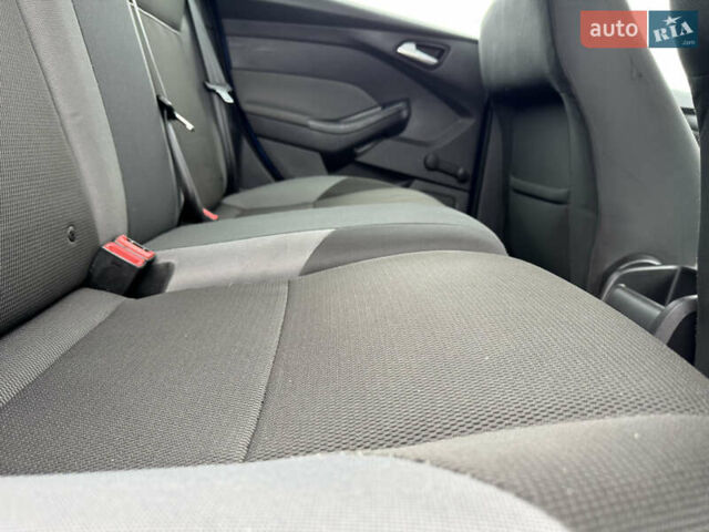 Синий Форд Фокус, объемом двигателя 1.6 л и пробегом 198 тыс. км за 6999 $, фото 69 на Automoto.ua