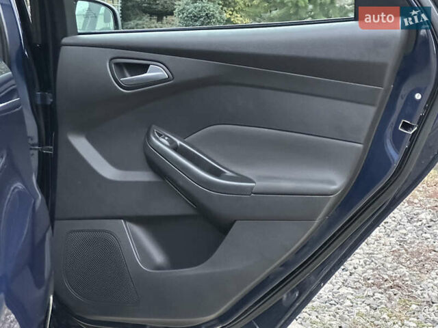 Синий Форд Фокус, объемом двигателя 1.6 л и пробегом 234 тыс. км за 7999 $, фото 61 на Automoto.ua