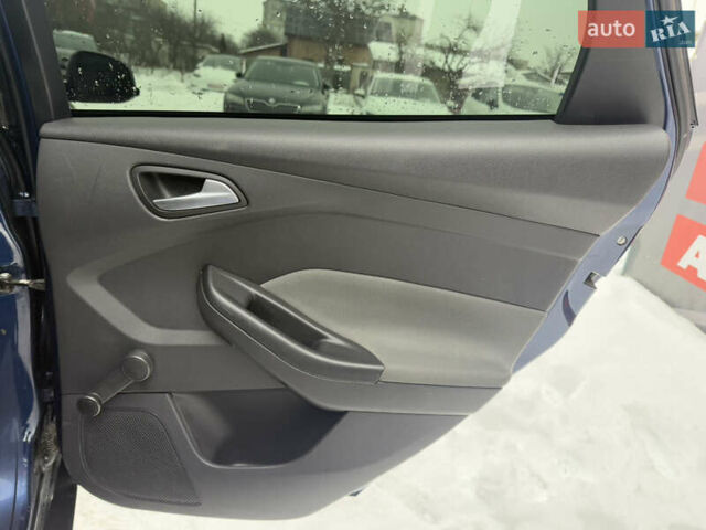 Синий Форд Фокус, объемом двигателя 1.56 л и пробегом 273 тыс. км за 6700 $, фото 11 на Automoto.ua