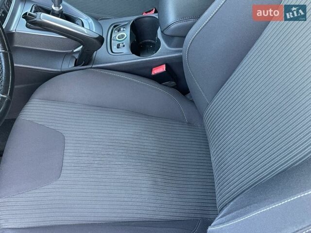Синій Форд Фокус, об'ємом двигуна 1.6 л та пробігом 226 тис. км за 7700 $, фото 51 на Automoto.ua