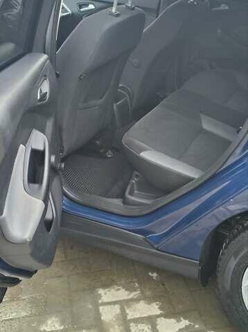 Синій Форд Фокус, об'ємом двигуна 1.6 л та пробігом 291 тис. км за 6800 $, фото 21 на Automoto.ua