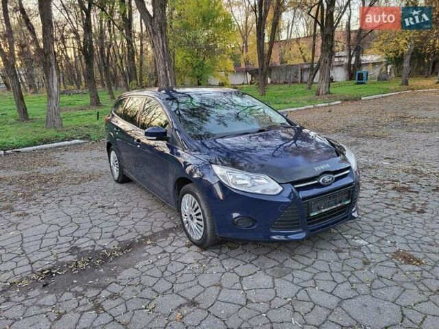 Синий Форд Фокус, объемом двигателя 1.6 л и пробегом 174 тыс. км за 6800 $, фото 15 на Automoto.ua