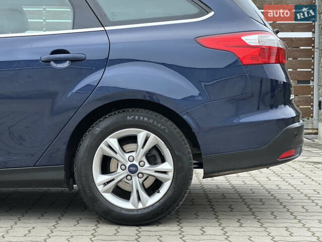 Синій Форд Фокус, об'ємом двигуна 1.6 л та пробігом 235 тис. км за 7699 $, фото 8 на Automoto.ua