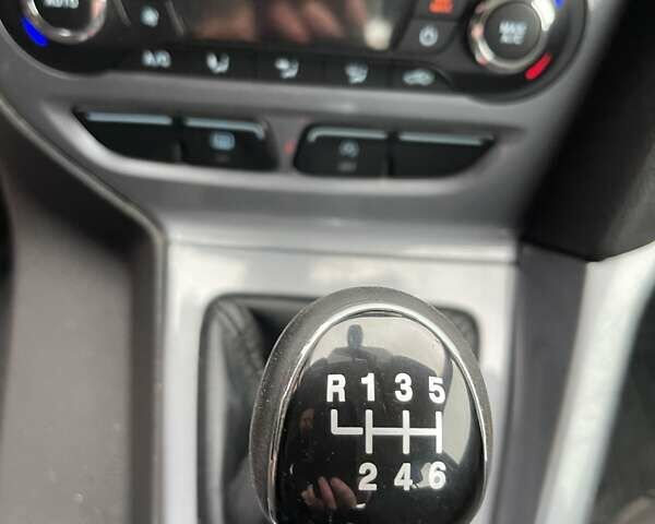 Синій Форд Фокус, об'ємом двигуна 1.6 л та пробігом 230 тис. км за 7999 $, фото 82 на Automoto.ua