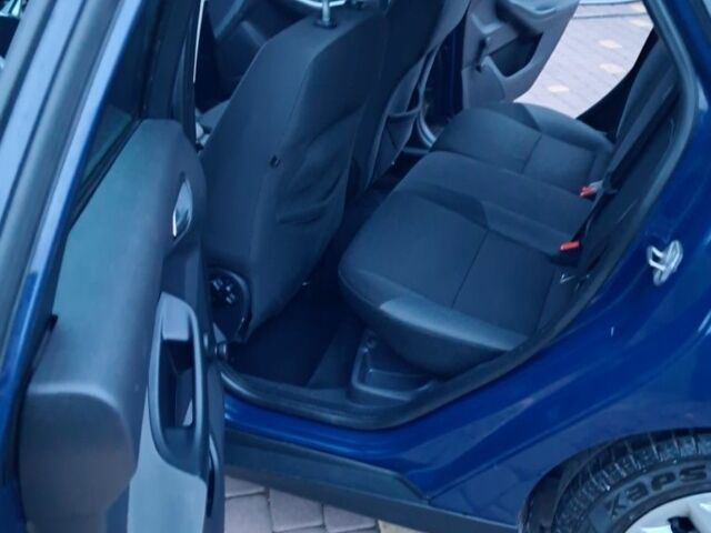 Синий Форд Фокус, объемом двигателя 1.6 л и пробегом 295 тыс. км за 7000 $, фото 4 на Automoto.ua