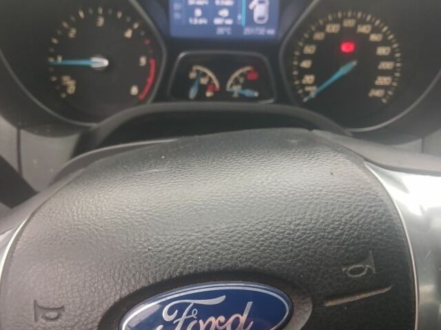 Синій Форд Фокус, об'ємом двигуна 1.6 л та пробігом 251 тис. км за 7000 $, фото 2 на Automoto.ua