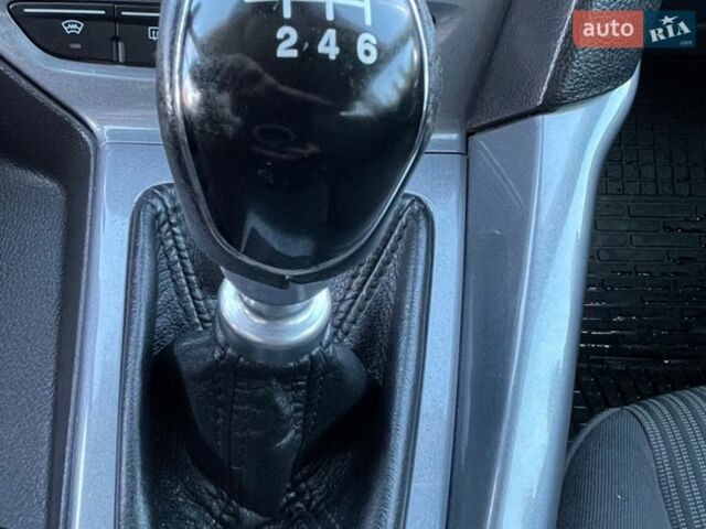 Синий Форд Фокус, объемом двигателя 1.56 л и пробегом 227 тыс. км за 7400 $, фото 30 на Automoto.ua