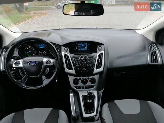 Синий Форд Фокус, объемом двигателя 1.6 л и пробегом 215 тыс. км за 7999 $, фото 43 на Automoto.ua