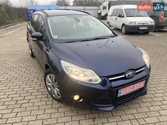 Синий Форд Фокус, объемом двигателя 1.6 л и пробегом 245 тыс. км за 7200 $, фото 2 на Automoto.ua