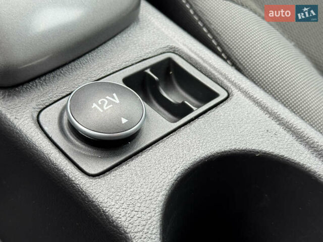 Синий Форд Фокус, объемом двигателя 1.6 л и пробегом 198 тыс. км за 6999 $, фото 52 на Automoto.ua