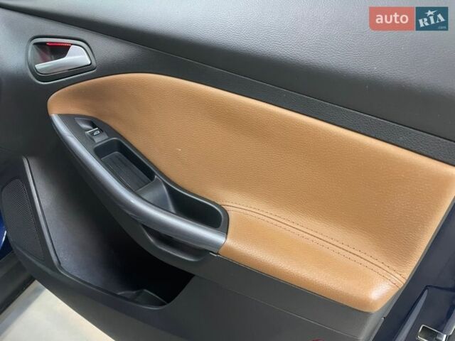 Синій Форд Фокус, об'ємом двигуна 1.6 л та пробігом 229 тис. км за 8900 $, фото 68 на Automoto.ua