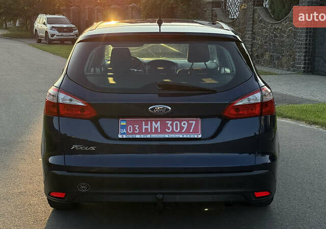 Синий Форд Фокус, объемом двигателя 1.6 л и пробегом 217 тыс. км за 7050 $, фото 5 на Automoto.ua