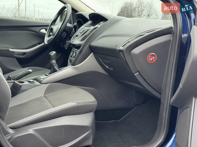 Синий Форд Фокус, объемом двигателя 1.6 л и пробегом 198 тыс. км за 6999 $, фото 76 на Automoto.ua