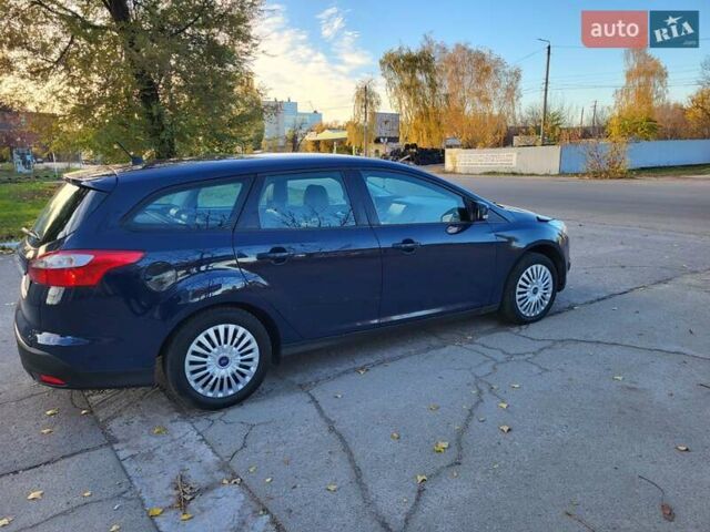 Синий Форд Фокус, объемом двигателя 1.6 л и пробегом 174 тыс. км за 6800 $, фото 7 на Automoto.ua