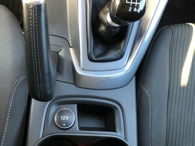 Синій Форд Фокус, об'ємом двигуна 1.6 л та пробігом 280 тис. км за 8600 $, фото 14 на Automoto.ua