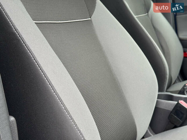 Синий Форд Фокус, объемом двигателя 1.6 л и пробегом 198 тыс. км за 6999 $, фото 78 на Automoto.ua