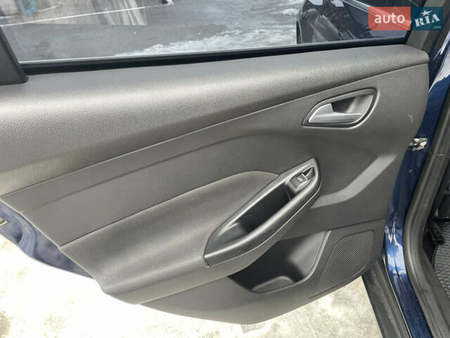 Синий Форд Фокус, объемом двигателя 1 л и пробегом 234 тыс. км за 5790 $, фото 10 на Automoto.ua