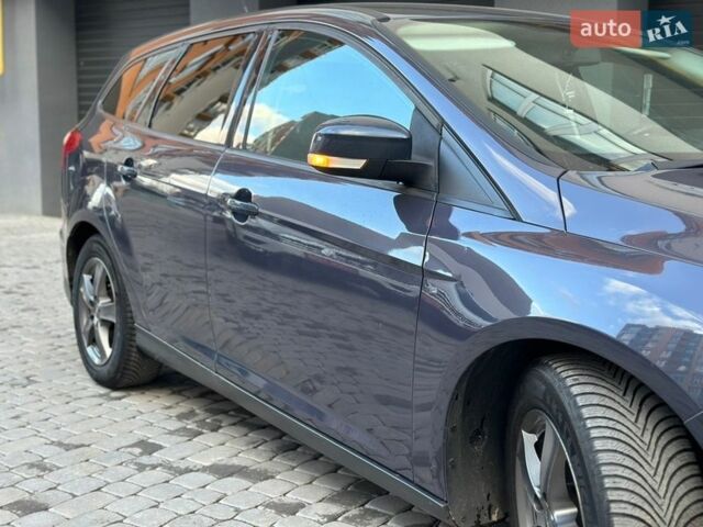 Синий Форд Фокус, объемом двигателя 1.6 л и пробегом 235 тыс. км за 7200 $, фото 9 на Automoto.ua
