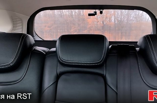 Синий Форд Фокус, объемом двигателя 1.6 л и пробегом 252 тыс. км за 8300 $, фото 10 на Automoto.ua