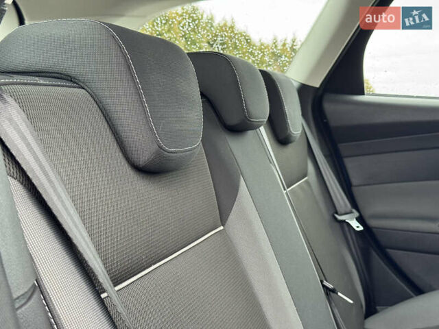 Синий Форд Фокус, объемом двигателя 1.6 л и пробегом 198 тыс. км за 6999 $, фото 72 на Automoto.ua