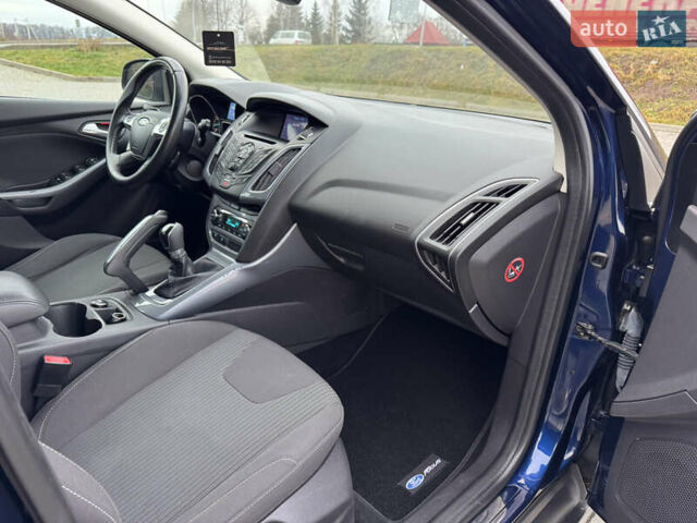 Синий Форд Фокус, объемом двигателя 1.6 л и пробегом 195 тыс. км за 7699 $, фото 82 на Automoto.ua