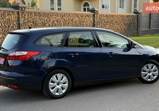 Синий Форд Фокус, объемом двигателя 1.6 л и пробегом 217 тыс. км за 7050 $, фото 7 на Automoto.ua