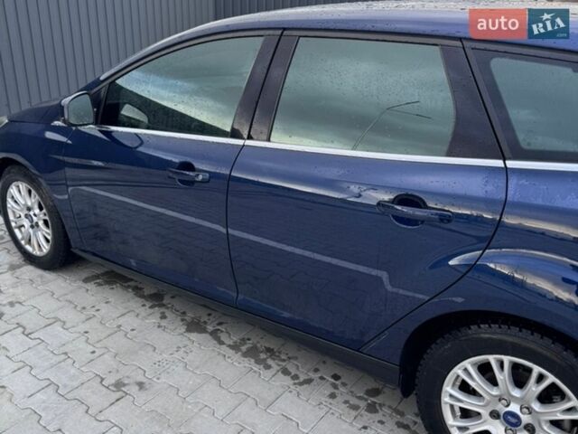 Синій Форд Фокус, об'ємом двигуна 1.6 л та пробігом 276 тис. км за 7100 $, фото 3 на Automoto.ua