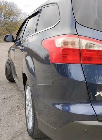 Синий Форд Фокус, объемом двигателя 1.6 л и пробегом 252 тыс. км за 8800 $, фото 17 на Automoto.ua