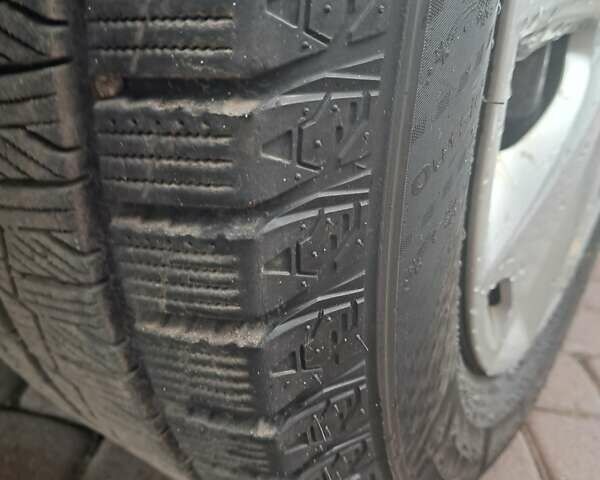 Синій Форд Фокус, об'ємом двигуна 1.6 л та пробігом 295 тис. км за 7800 $, фото 39 на Automoto.ua