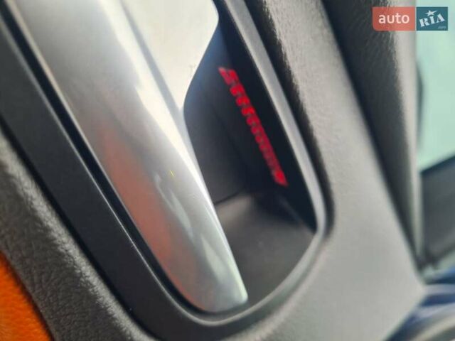 Синий Форд Фокус, объемом двигателя 1.6 л и пробегом 208 тыс. км за 8600 $, фото 93 на Automoto.ua