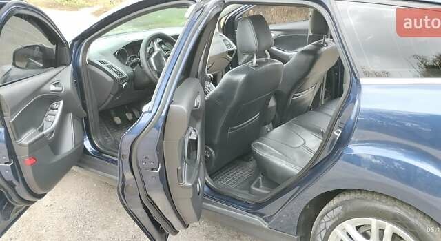 Синий Форд Фокус, объемом двигателя 1.6 л и пробегом 252 тыс. км за 8800 $, фото 29 на Automoto.ua