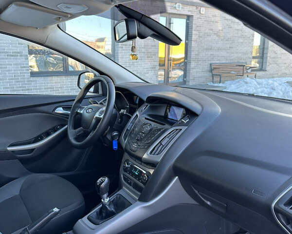 Синий Форд Фокус, объемом двигателя 1.6 л и пробегом 194 тыс. км за 6999 $, фото 19 на Automoto.ua