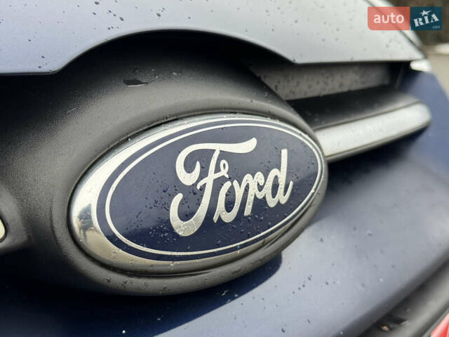 Синий Форд Фокус, объемом двигателя 1.6 л и пробегом 198 тыс. км за 6999 $, фото 5 на Automoto.ua