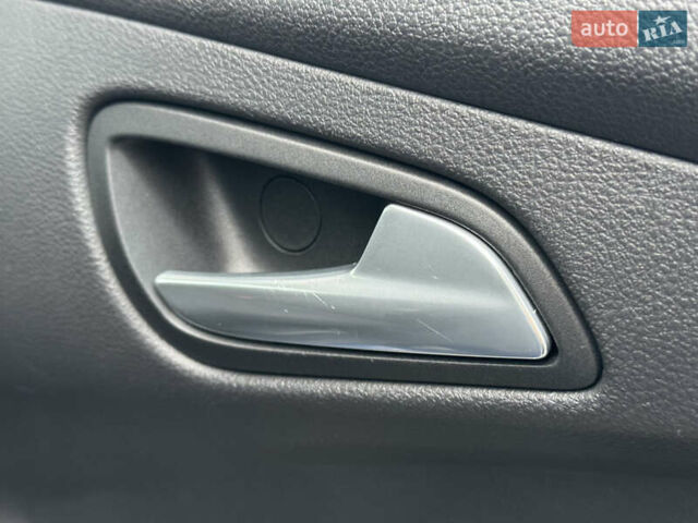 Синий Форд Фокус, объемом двигателя 1.6 л и пробегом 195 тыс. км за 7699 $, фото 73 на Automoto.ua