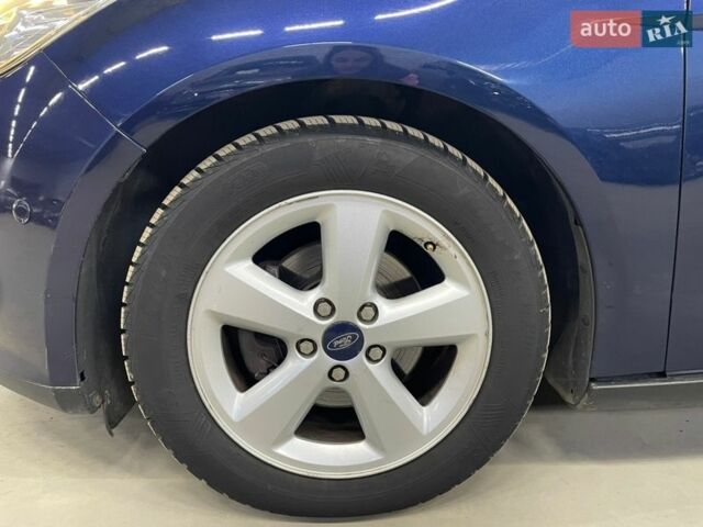 Синій Форд Фокус, об'ємом двигуна 1.6 л та пробігом 229 тис. км за 8900 $, фото 40 на Automoto.ua