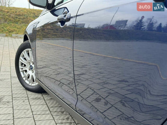 Синий Форд Фокус, объемом двигателя 1.6 л и пробегом 195 тыс. км за 7699 $, фото 25 на Automoto.ua