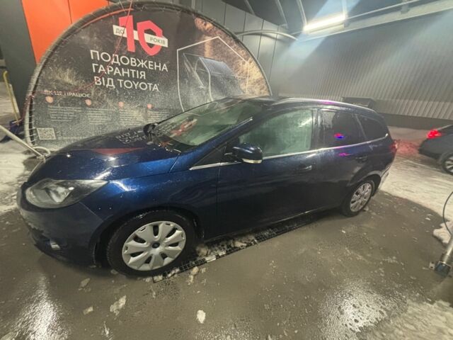 Синій Форд Фокус, об'ємом двигуна 1 л та пробігом 220 тис. км за 6200 $, фото 5 на Automoto.ua