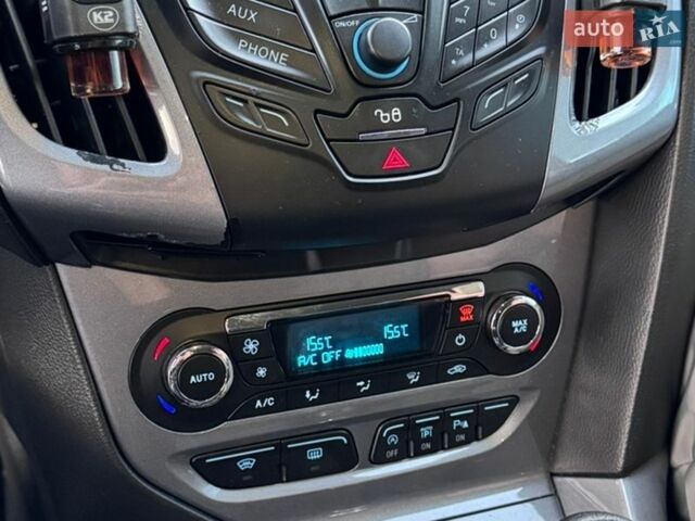 Синій Форд Фокус, об'ємом двигуна 1.6 л та пробігом 276 тис. км за 7100 $, фото 19 на Automoto.ua