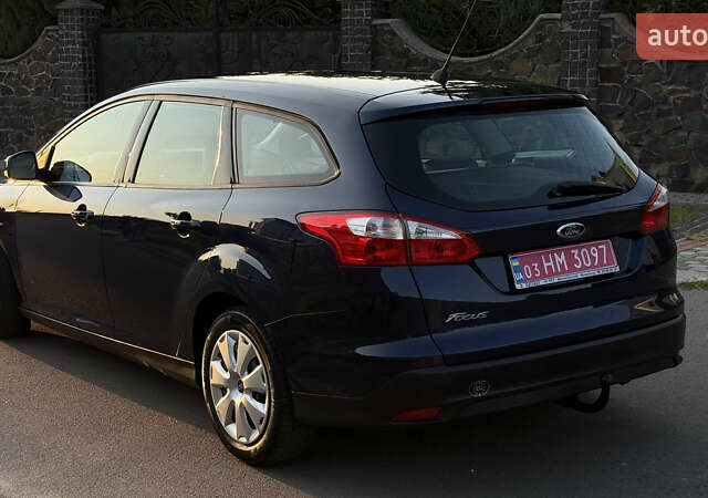 Синий Форд Фокус, объемом двигателя 1.6 л и пробегом 217 тыс. км за 7050 $, фото 3 на Automoto.ua