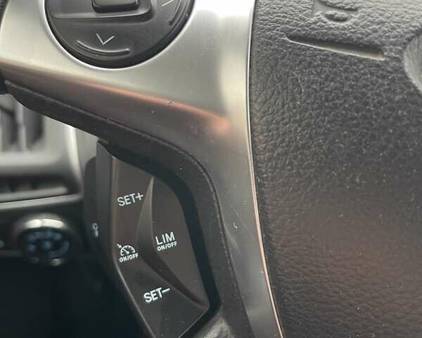 Синій Форд Фокус, об'ємом двигуна 1.6 л та пробігом 230 тис. км за 7999 $, фото 87 на Automoto.ua