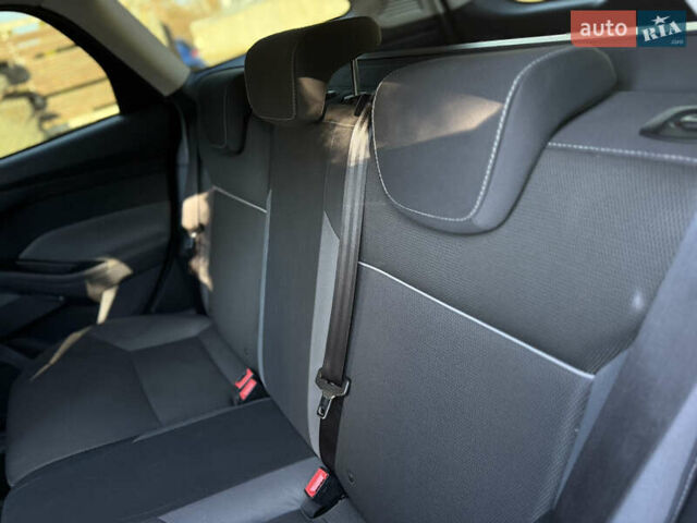 Форд Фокус 2012 в Стрые на Automoto.ua Синий Форд Фокус, объемом двигателя 1.6 л и пробегом 269 тыс. км за 7599 $, фото 48 на Automoto.ua