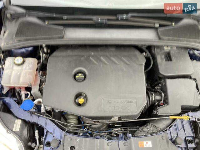 Синій Форд Фокус, об'ємом двигуна 1.6 л та пробігом 237 тис. км за 6950 $, фото 18 на Automoto.ua