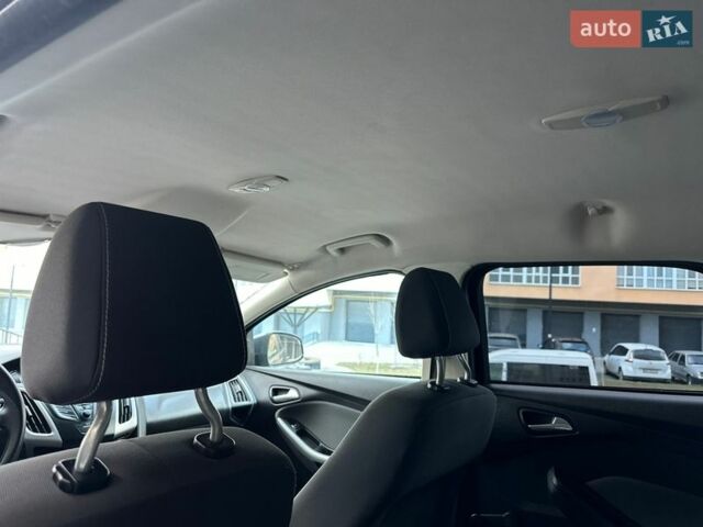 Синий Форд Фокус, объемом двигателя 1.6 л и пробегом 235 тыс. км за 7200 $, фото 42 на Automoto.ua