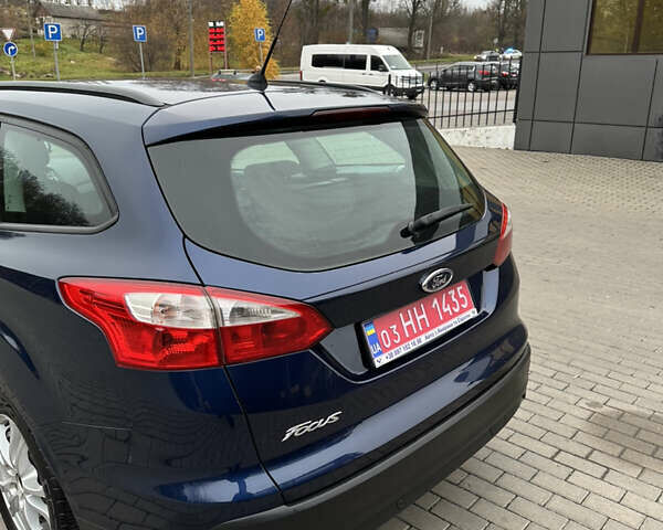 Синий Форд Фокус, объемом двигателя 1.6 л и пробегом 194 тыс. км за 7200 $, фото 4 на Automoto.ua