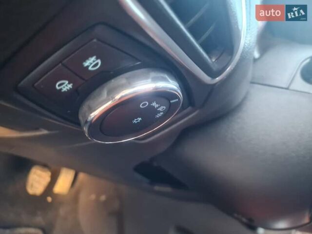 Синій Форд Фокус, об'ємом двигуна 1.6 л та пробігом 209 тис. км за 8300 $, фото 94 на Automoto.ua