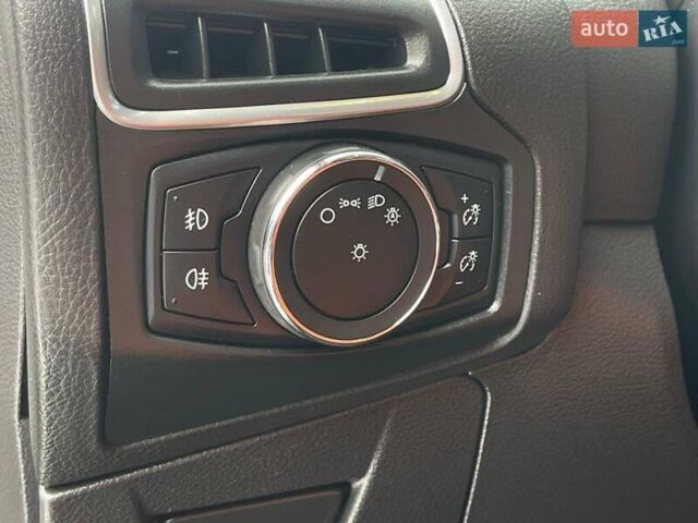 Синий Форд Фокус, объемом двигателя 1.6 л и пробегом 209 тыс. км за 8300 $, фото 36 на Automoto.ua