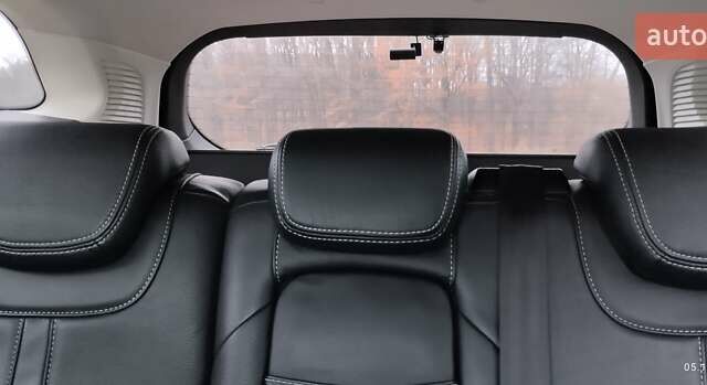 Синий Форд Фокус, объемом двигателя 1.6 л и пробегом 252 тыс. км за 8800 $, фото 10 на Automoto.ua